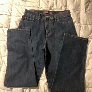 Gloria Vanderbilt Blue Straight Leg Jeans Classic Style